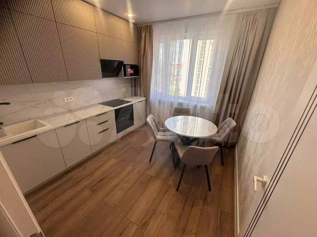 2-к. квартира, 54,5 м, 7/28 эт. - Фото 1