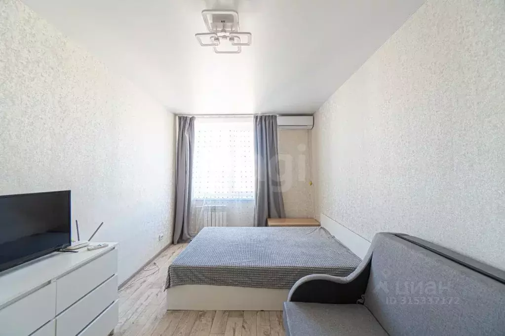 1-к кв. Севастополь ул. Симонок, 55Б (63.4 м) - Фото 0