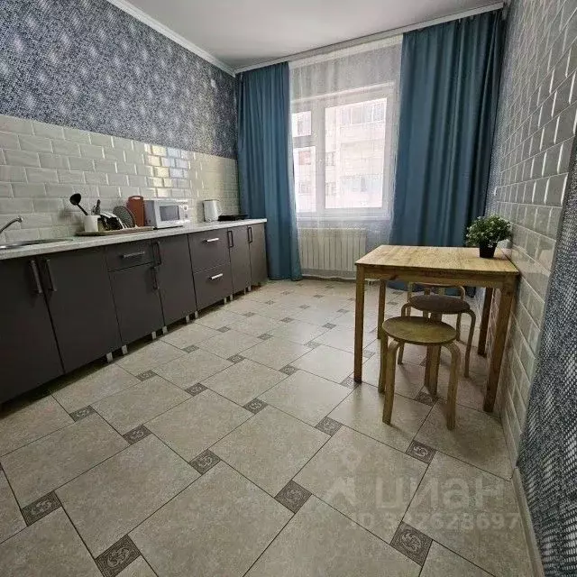 1-к кв. Саха (Якутия), Якутск ул. Федора Попова, 2/3 (43.0 м) - Фото 1