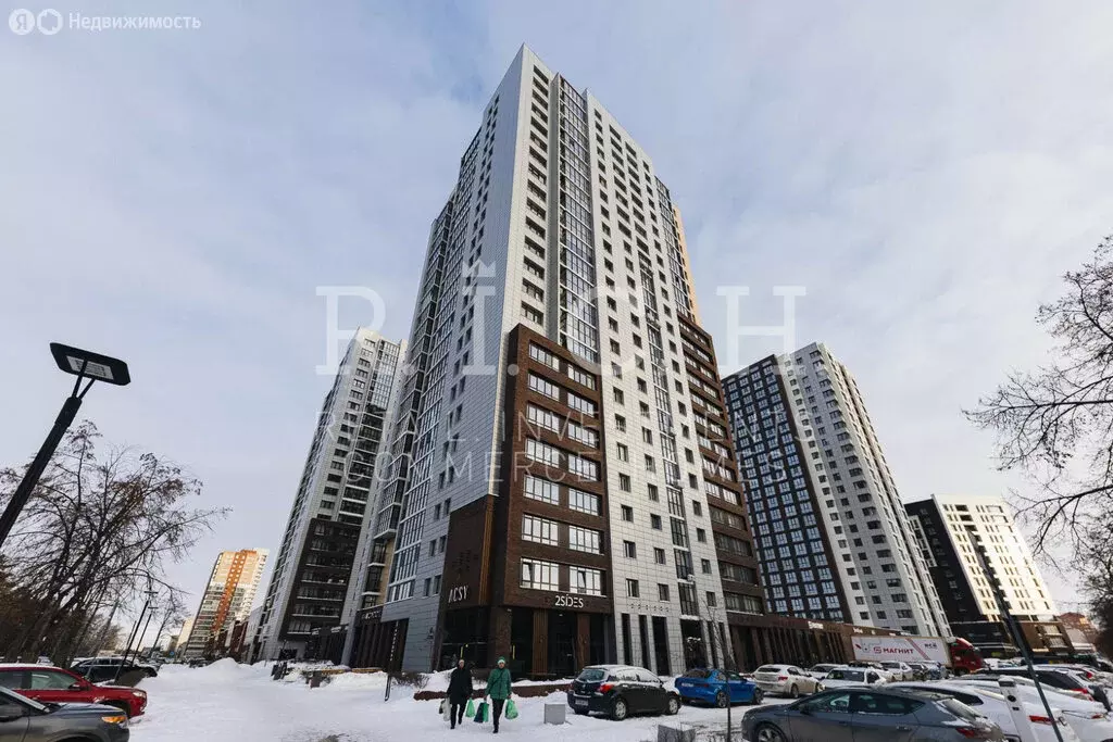 3-комнатная квартира: Челябинск, Лесопарковая улица, 7Г (105 м) - Фото 1