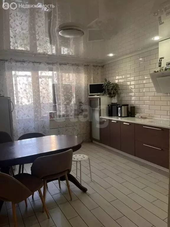 3-комнатная квартира: Тюмень, Кремлёвская улица, 110к1 (90 м) - Фото 2