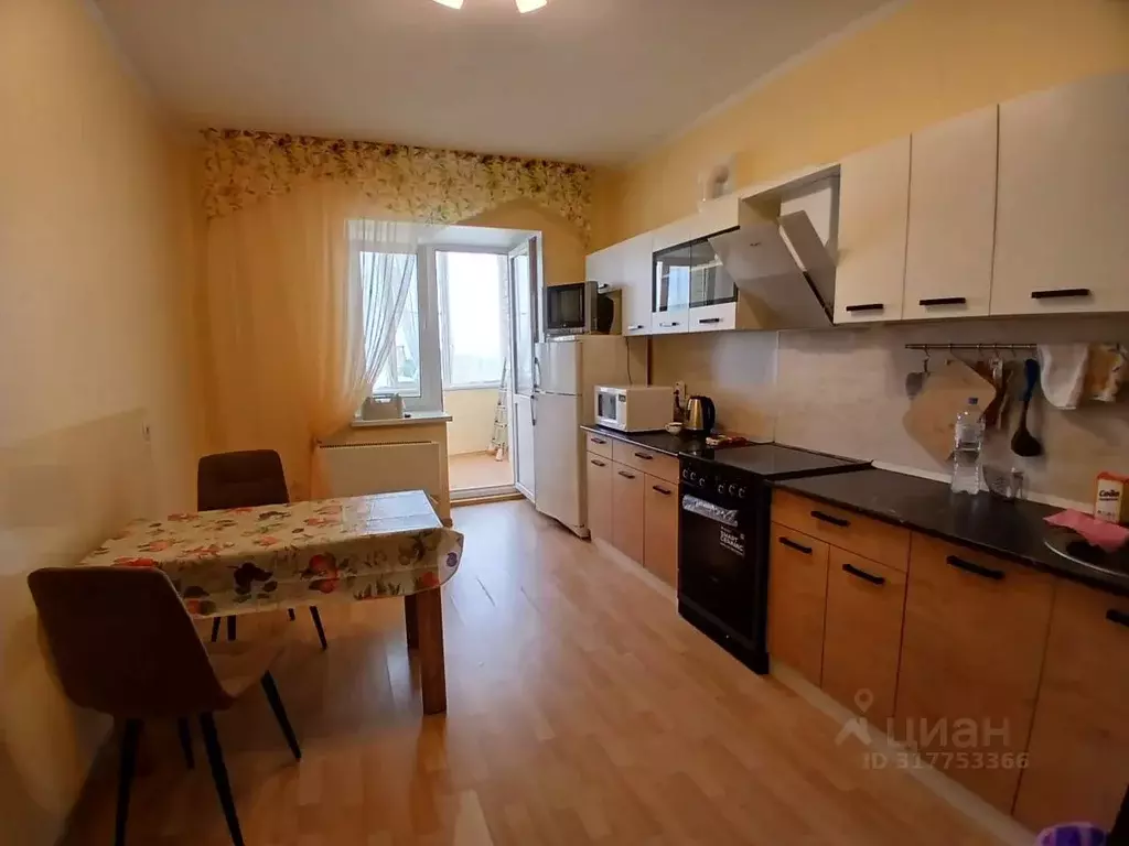 3-к кв. Московская область, Одинцово Вокзальная ул., 39 (95.0 м) - Фото 0