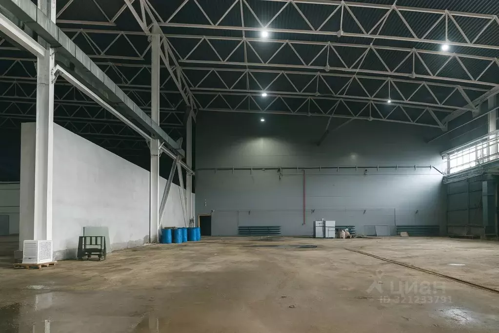 Склад в Ямало-Ненецкий АО, Новый Уренгой проезд 2-й, 7 (1700 м) - Фото 1