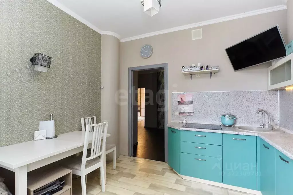 2-к кв. Тюменская область, Тюмень ул. 50 лет ВЛКСМ, 19 (88.6 м) - Фото 1