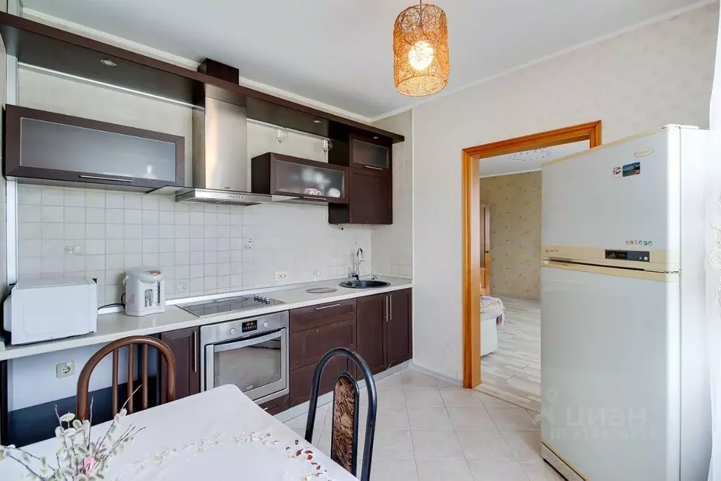 3-к кв. Хабаровский край, Хабаровск Саратовская ул., 10 (64.8 м) - Фото 1