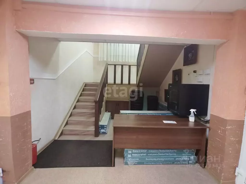 Офис в Ханты-Мансийский АО, Ханты-Мансийск ул. Гагарина, 101 (696 м) - Фото 2