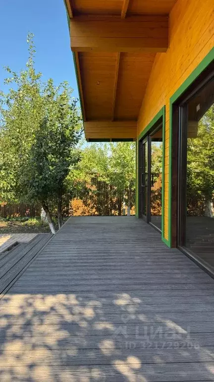 Дом в Саратовская область, Энгельсский район, Красноярское ... - Фото 1