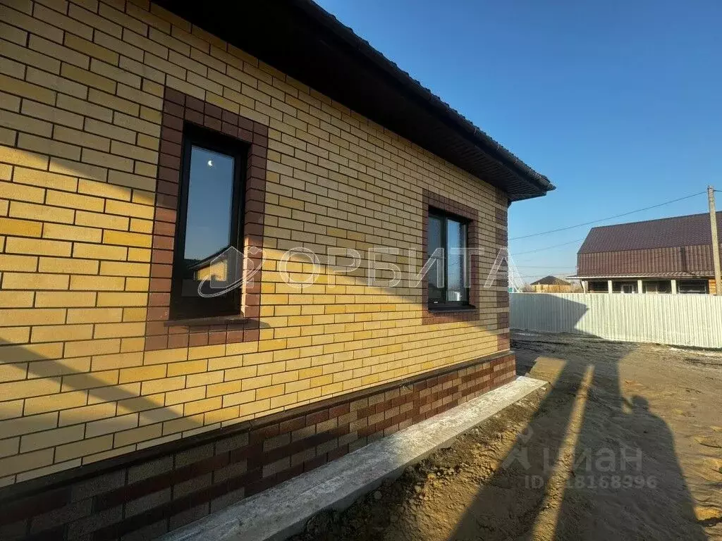 Дом в Тюменская область, Тюмень пер. Видный (80 м) - Фото 1