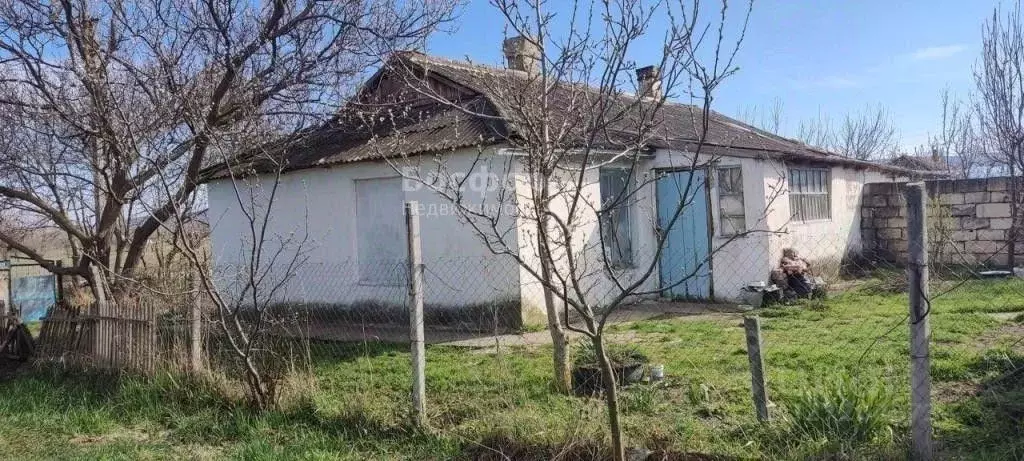 Дом в Крым, Белогорский район, с. Муромское ул. Почтовая (43 м) - Фото 1