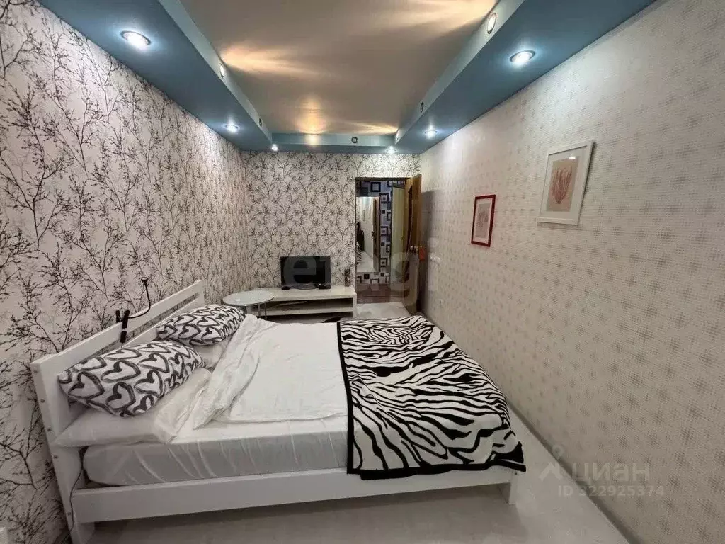 2-к кв. Белгородская область, Валуйки ул. Максима Горького, 98Б (45.0 ... - Фото 1