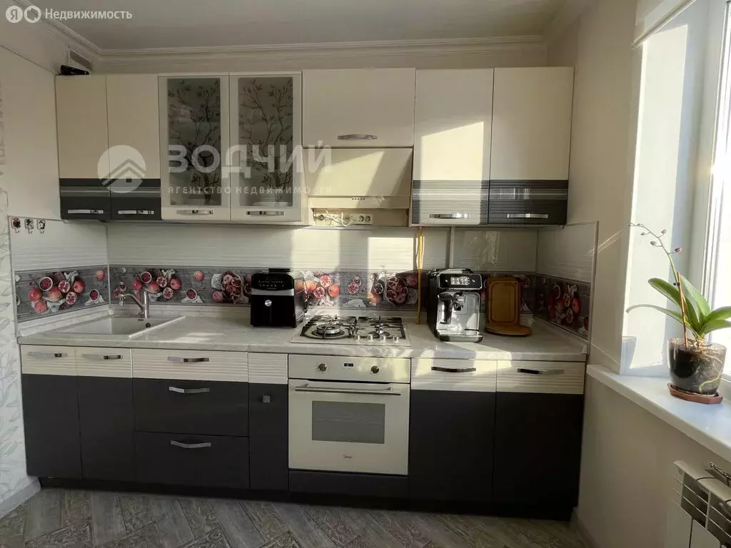 2-комнатная квартира: село Ишлеи, улица Спутника, 11 (49 м) - Фото 1