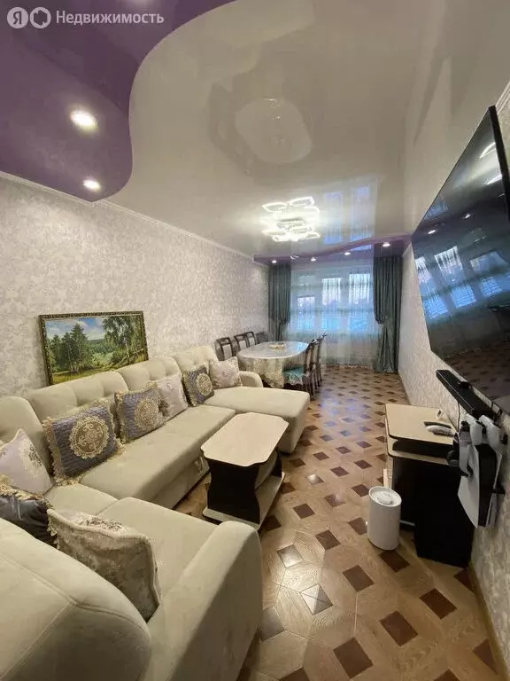 3-комнатная квартира: Тюмень, Харьковская улица, 76 (70 м) - Фото 1