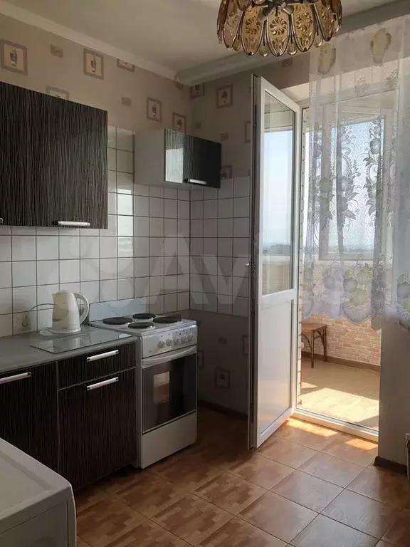 1-к. квартира, 40 м, 13/16 эт. - Фото 1