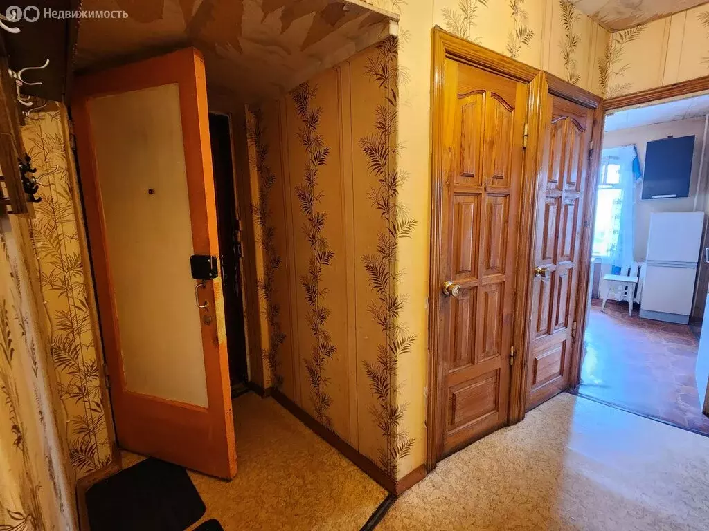 3-комнатная квартира: Великие Луки, улица Гастелло, 6 (61.7 м) - Фото 0