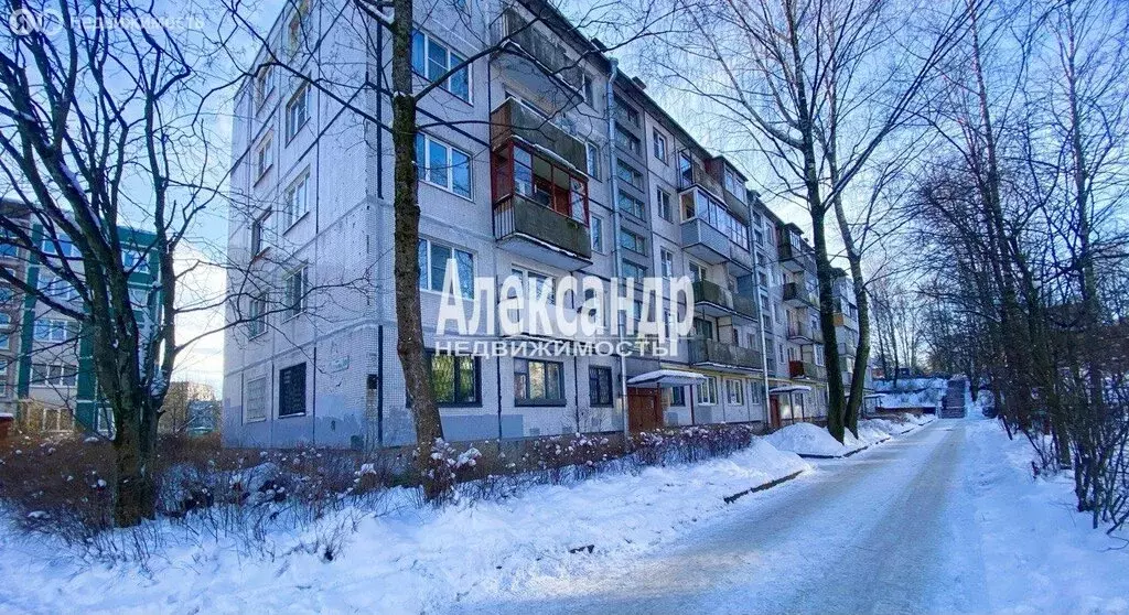 3-комнатная квартира: Выборг, улица Сухова, 10 (62 м) - Фото 1