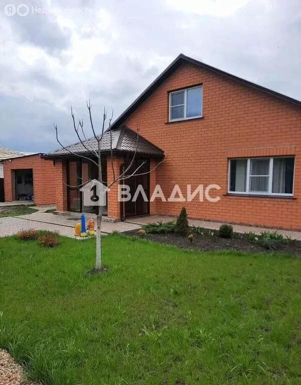 Дом в Белгородская область, Яковлевский муниципальный округ, село ... - Фото 1
