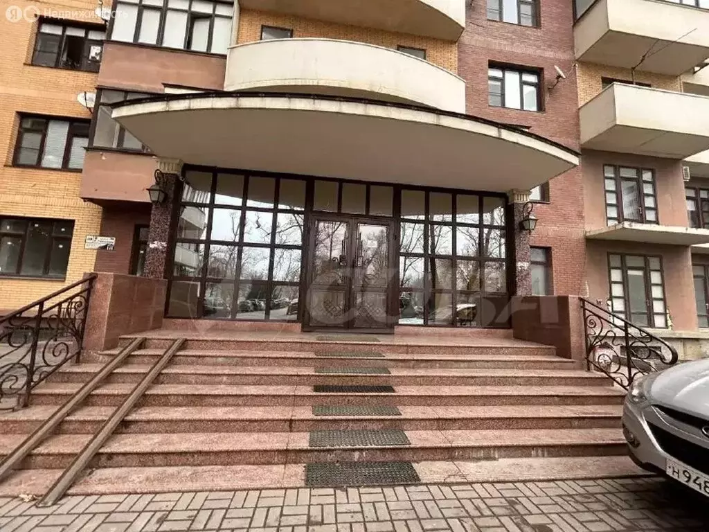 4-комнатная квартира: Махачкала, проспект Расула Гамзатова, 53 (220 м) - Фото 2