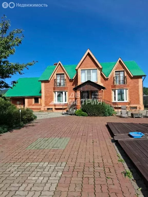 Дом в Южно-Сахалинск, 2-я Центральная улица, 2 (378 м) - Фото 1
