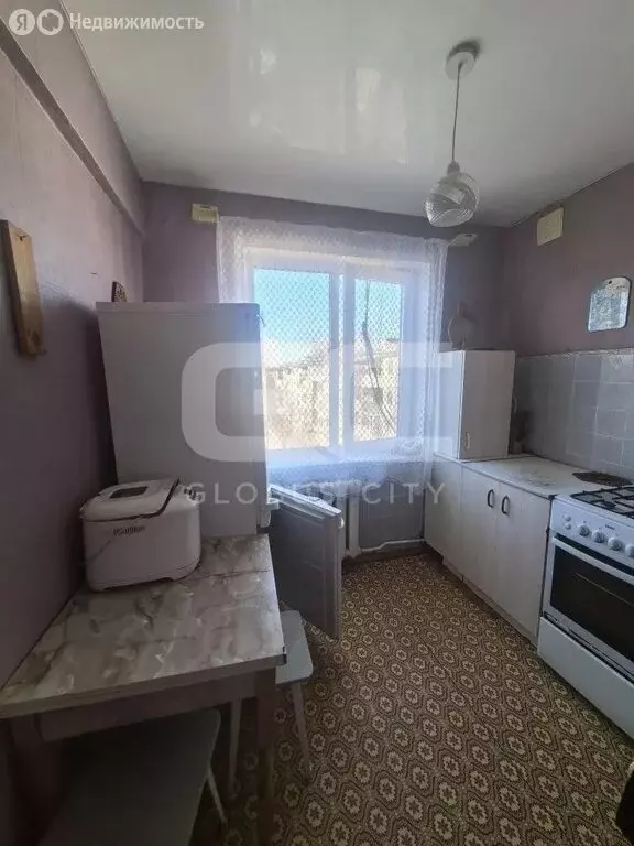 3-комнатная квартира: Брянск, улица Чернышевского, 58 (58.4 м) - Фото 1