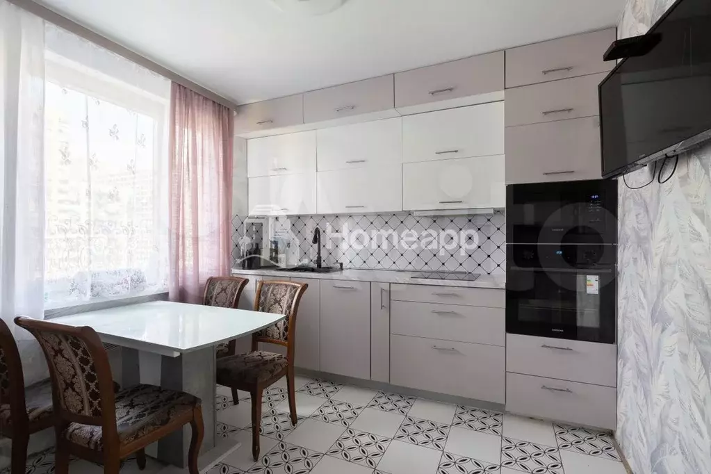 3-к. квартира, 77 м, 7/25 эт. - Фото 1