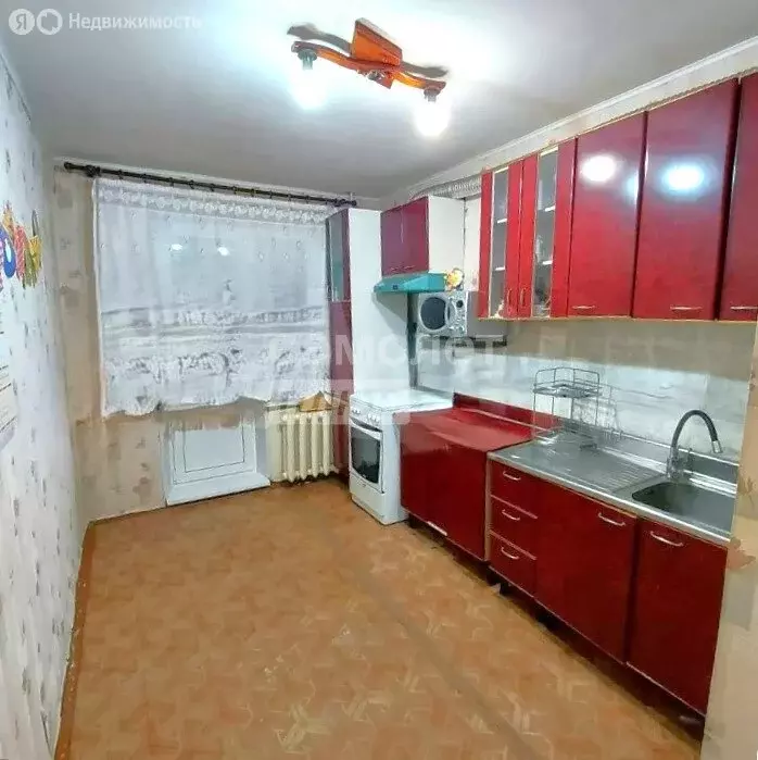 3-комнатная квартира: Петропавловск-Камчатский, улица Ларина, 18/1 ... - Фото 1