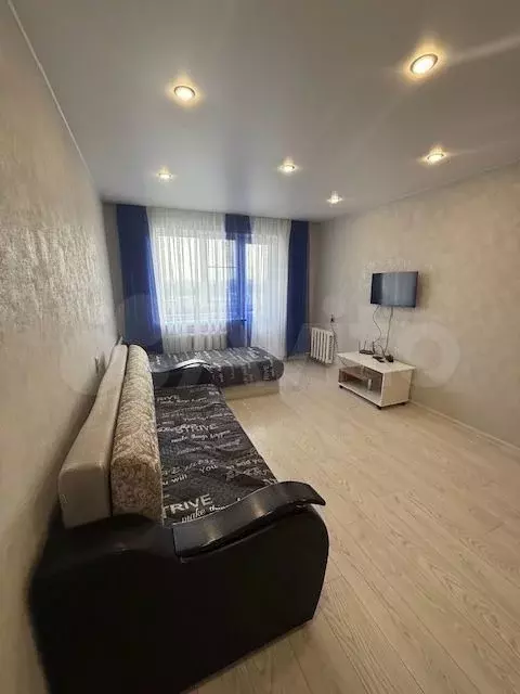 1-к. квартира, 38 м, 2/9 эт. - Фото 0