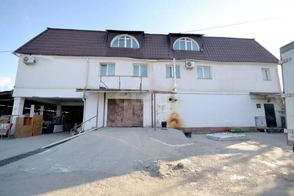 Помещение свободного назначения в Саха (Якутия), Якутск ул. Семена ... - Фото 1