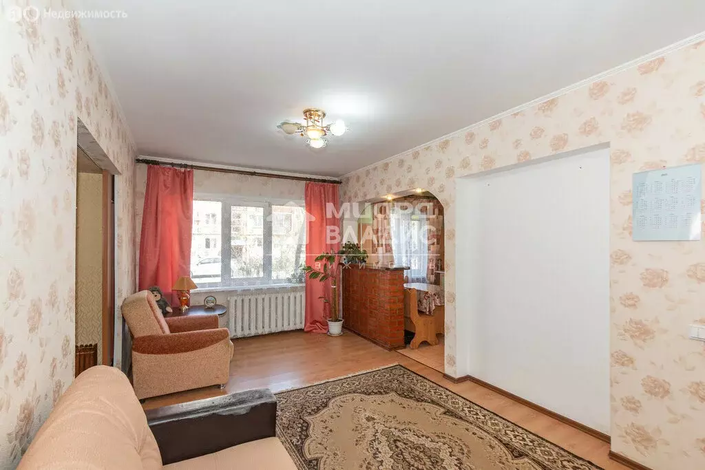 2-комнатная квартира: Омск, микрорайон Городок Нефтяников, улица ... - Фото 1