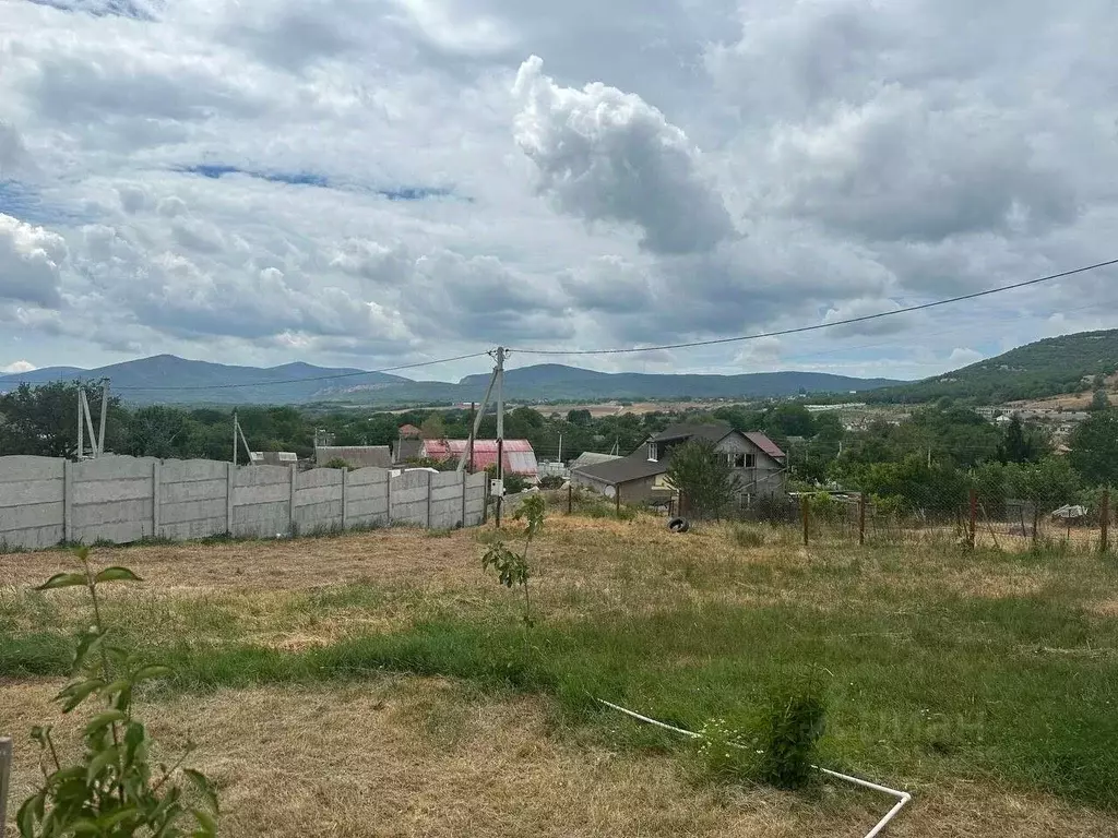 Участок в Севастополь с. Новобобровка, ул. Герасина, 9А (5.0 сот.) - Фото 1