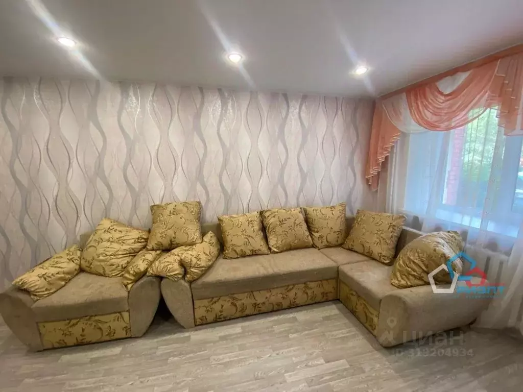 Комната Омская область, Омск ул. Петра Ильичева, 5 (18.0 м) - Фото 1