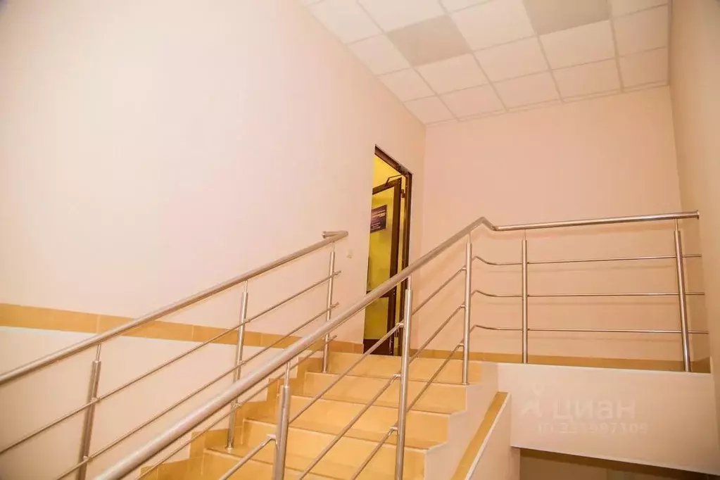 Офис в Свердловская область, Екатеринбург ул. Тверитина, 58 (32 м) - Фото 1