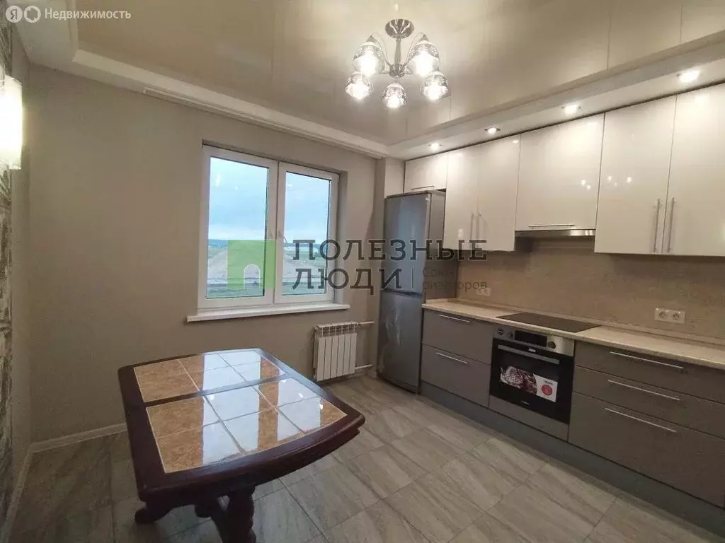 2-комнатная квартира: Орёл, улица Емлютина, 3 (60.2 м) - Фото 1