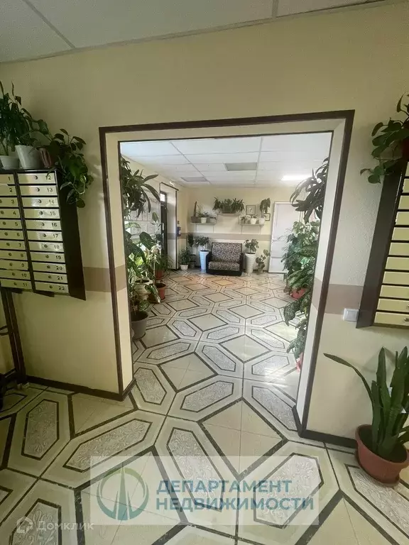 Продаётся 1-к квартира, 63.4 м - Фото 0