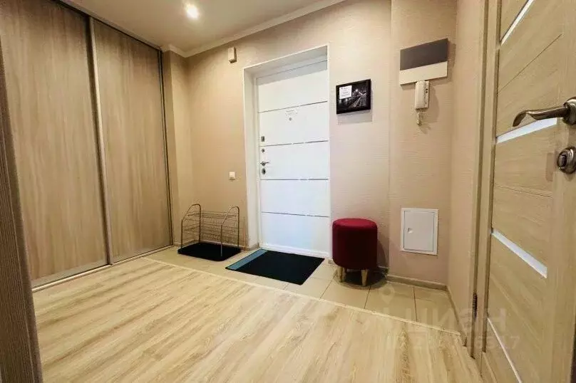 1-к кв. Тюменская область, Тюмень проезд Тихий, 2 (40.0 м) - Фото 1