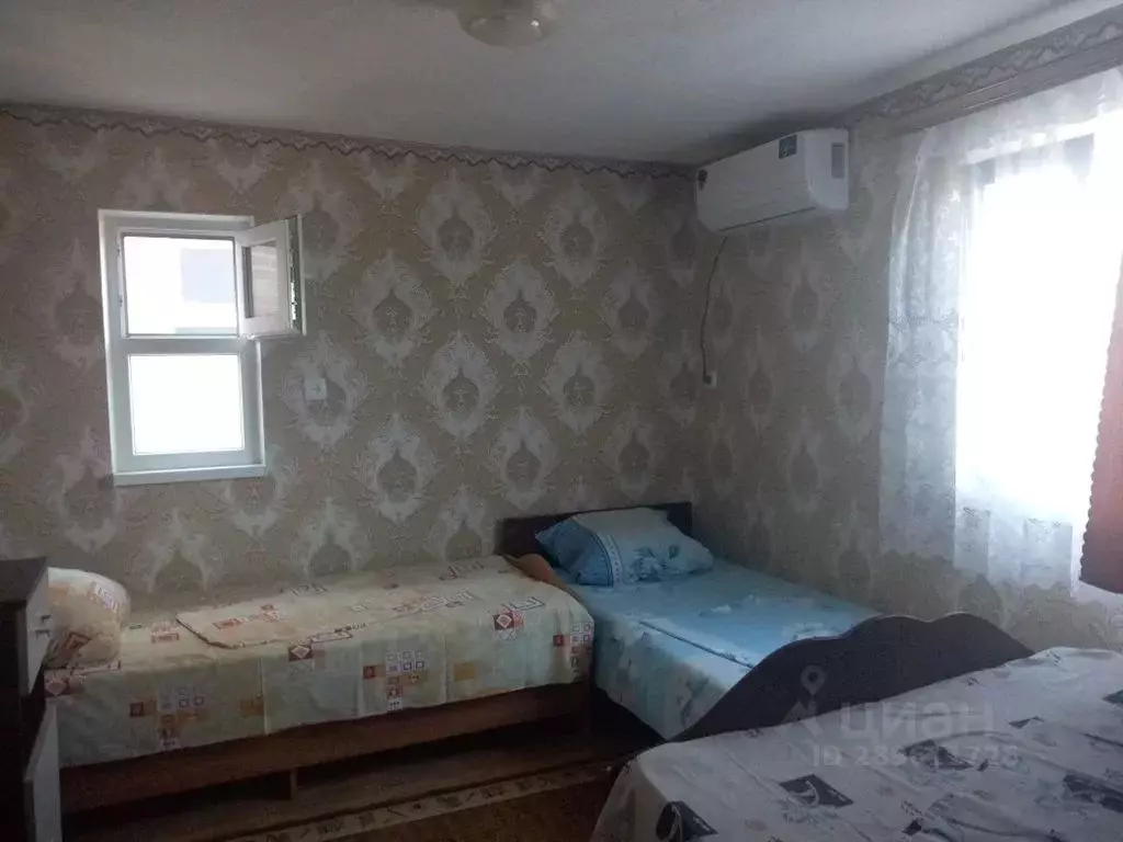 Дом в Краснодарский край, Ейский район, Должанская ст-ца Полевой пер., ... - Фото 0