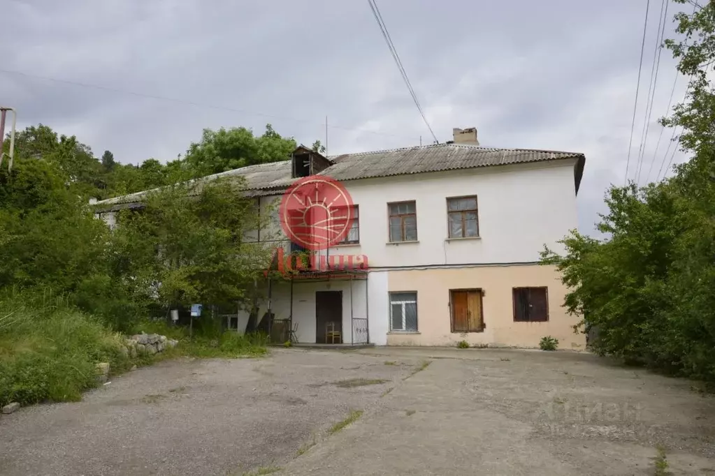 Торговая площадь в Крым, Алушта городской округ, с. Верхняя Кутузовка  ... - Фото 0