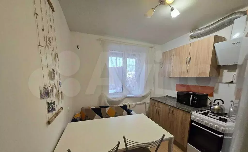 1-к. квартира, 37 м, 9/9 эт. - Фото 1