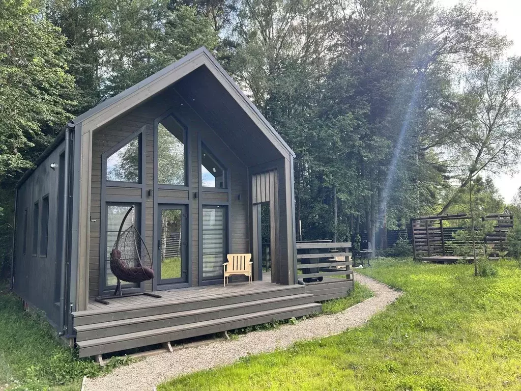 Дом в Московская область, Серпухов городской округ, Лисенки-3 тер. 14 ... - Фото 1