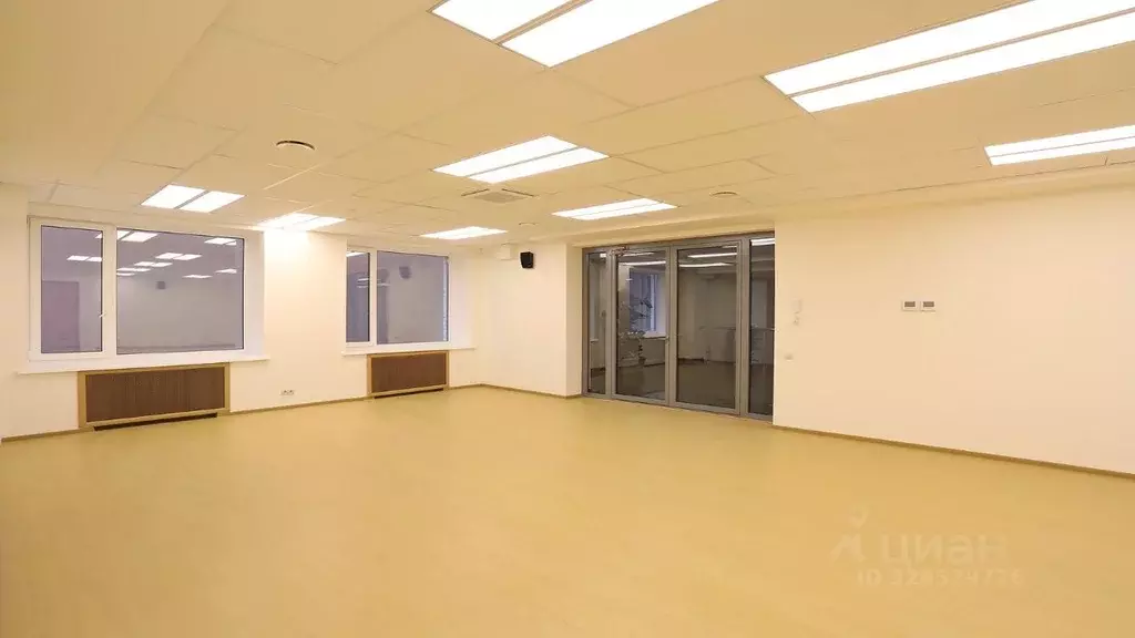 Торговая площадь в Санкт-Петербург Московский просп., 60/129 (62 м) - Фото 1