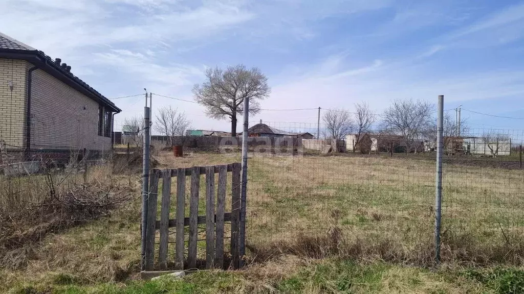 Участок в Белгородская область, Губкинский городской округ, с. Теплый ... - Фото 0