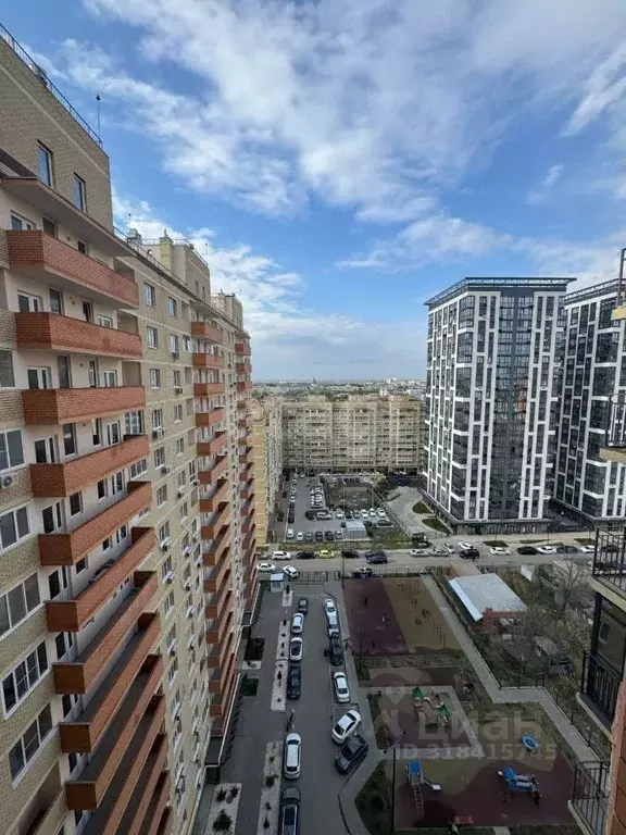 3-к кв. Астраханская область, Астрахань ул. Трофимова, 6 (90.9 м) - Фото 1