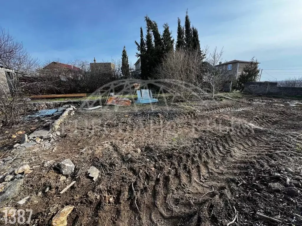 Участок в Севастополь Электрон садоводческое товарищество,  (5.6 сот.) - Фото 1