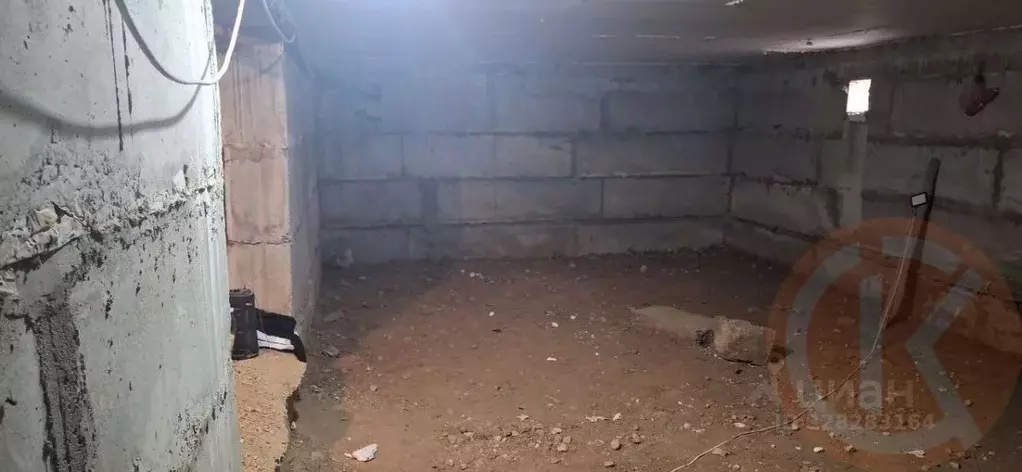 Помещение свободного назначения в Крым, Сакский район, с. Уютное ул. ... - Фото 1