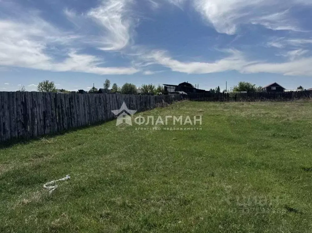 Участок в Иркутская область, Усолье-Сибирское ул. Софийская (10.0 ... - Фото 1