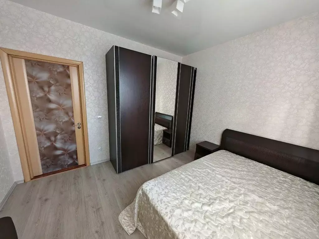 2-к кв. Новосибирская область, Новосибирск ул. Одоевского, 1/8 (50.0 ... - Фото 1