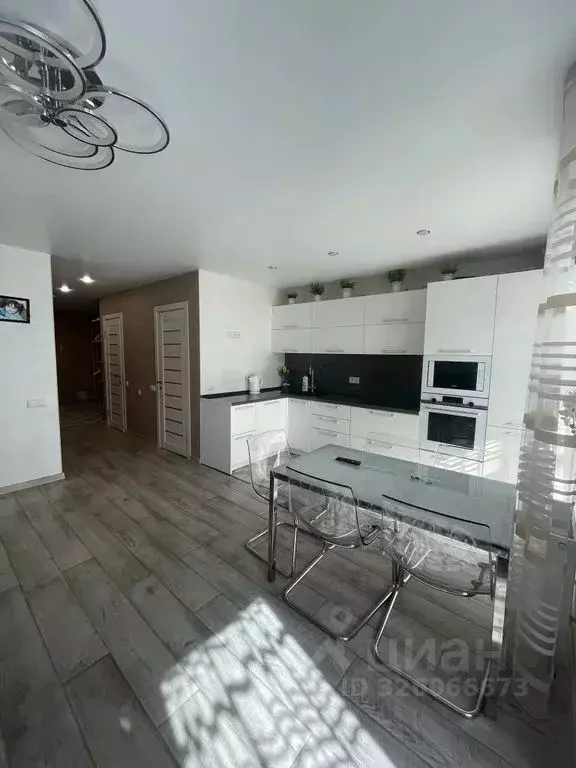 2-к кв. Башкортостан, Уфа ул. Солнечногорская, 6 (77.0 м) - Фото 2