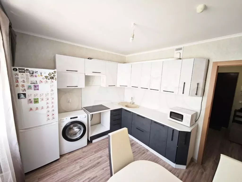 1-к. квартира, 40 м, 9/16 эт. - Фото 0