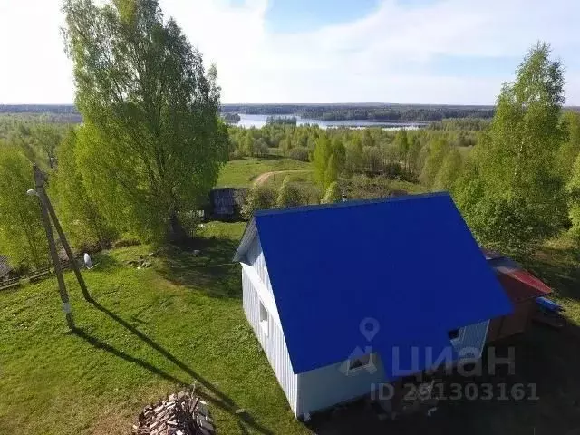 Дом в Новгородская область, Валдайский район, Яжелбицкое с/пос, д. ... - Фото 0