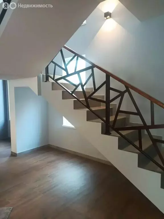 Дом в село Казачий Брод, Краснофлотская улица, 2/7 (232 м) - Фото 1