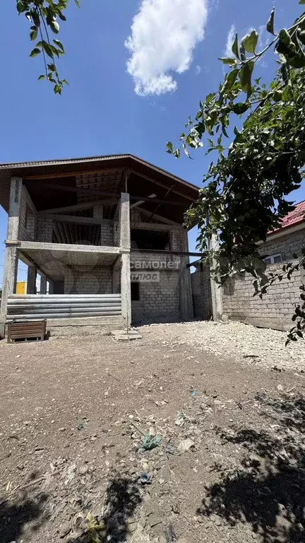 Дом 300 м на участке 6 сот. - Фото 0